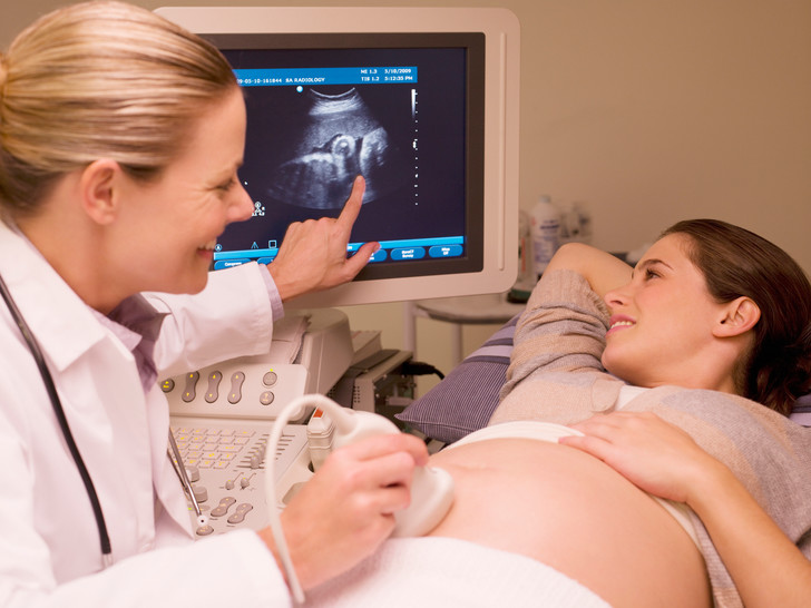Трехмерное или четырехмерное: какое УЗИ выбрать беременной