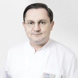 Сердечно-сосудистый хирург, Флеболог Аверьянов Дмитрий  Кандидат медицинских наук, клиника EMC