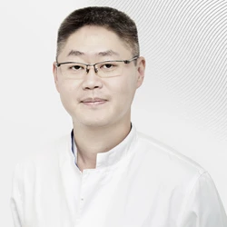 Эндоскопист Ким Денис  , клиника EMC