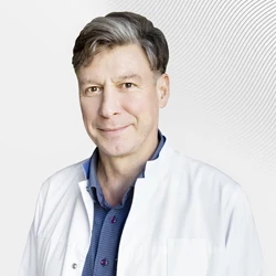 Психиатр детский Корень Евгений Врач-психиатр детский, Зональный представитель детской секции Всемирной ассоциации психиатров, поликлиника Кандидат медицинских наук, клиника EMC