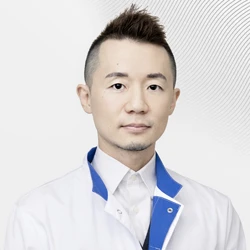 Врач общей практики Эсаки Хаджимэ  , клиника EMC