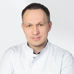 Травматолог-ортопед Ганиев Рушан  Врач высшей категории, клиника EMC
