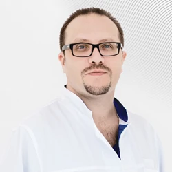 Врач по рентгенэндоваскулярной диагностике и лечению, Эндоваскулярный хирург Ермолаев Павел       , клиника EMC