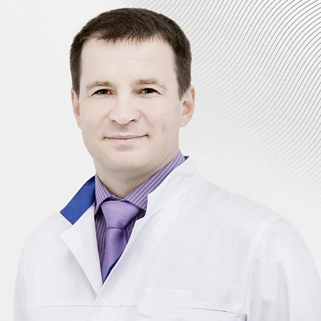 Эндоваскулярный хирург, Хирург-аритмолог Сухоруков Олег Заведующий отделением рентгенэндоваскулярной диагностики и лечения, клиника EMC