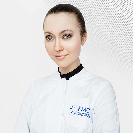 Специалист по ультразвуковой диагностике Сараева Вероника , клиника EMC