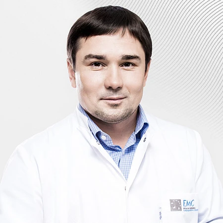 Педиатр Пушкарев Игорь Врач-педиатр, клиника EMC