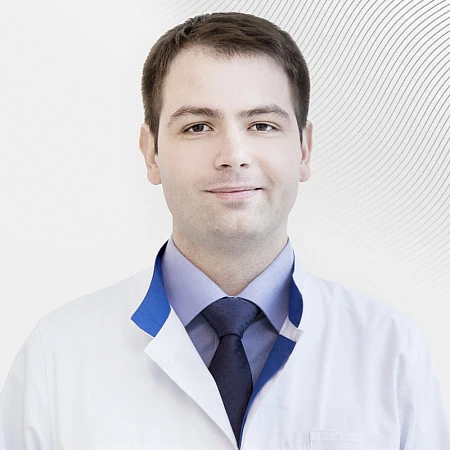 Психиатр, Специалист по аддикциям Титков Максим , клиника EMC